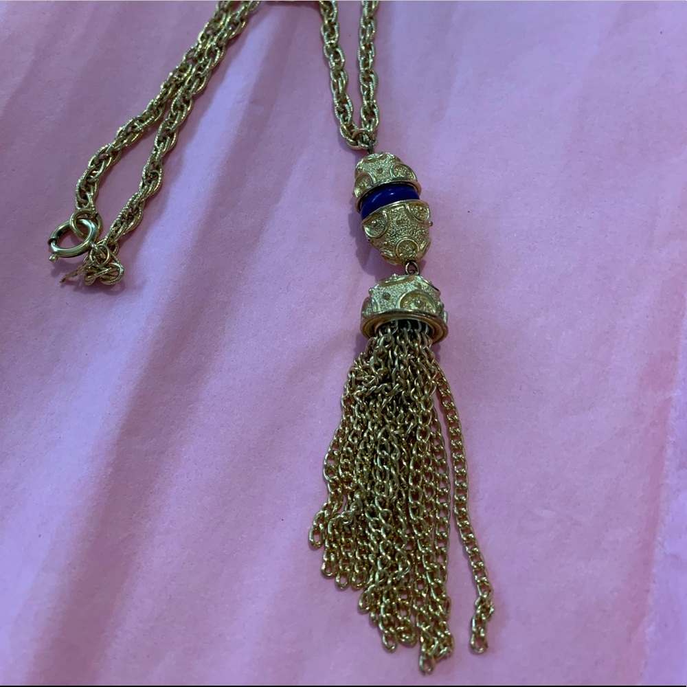 Vintage crown Trifari drop necklace